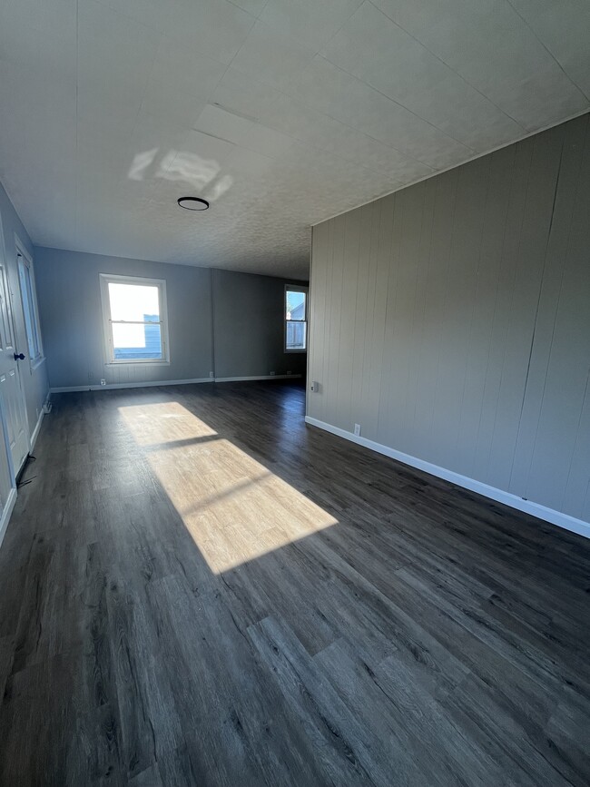 Foto del edificio - 1014 Prickett Ave