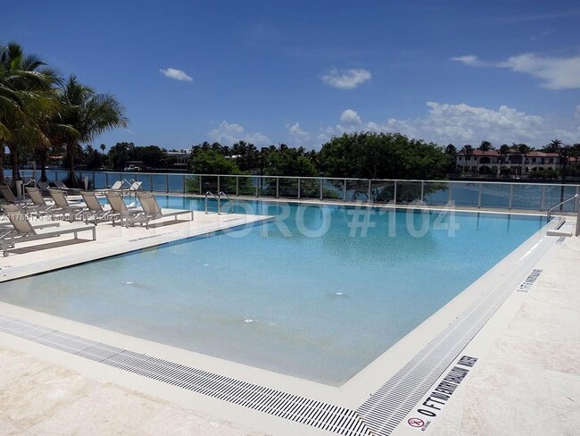 Foto del edificio - 6610 Indian Creek Dr