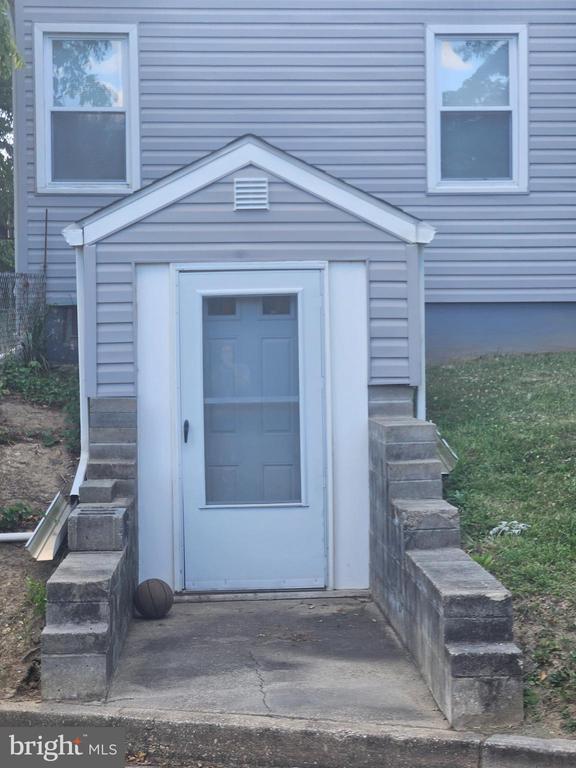 Building Photo - 2819 Manoff Rd