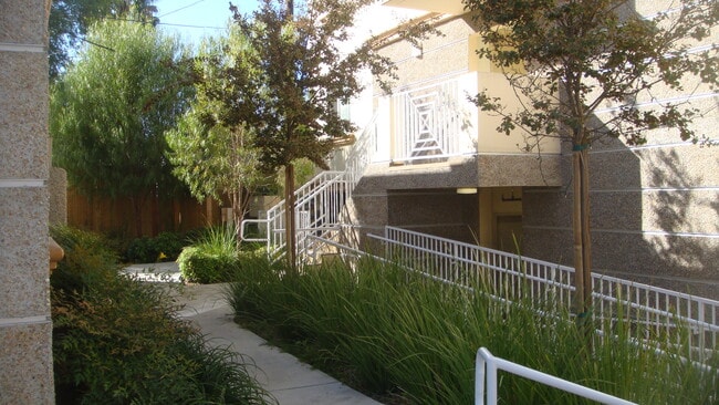 Building Photo - 15939 Victory Blvd
