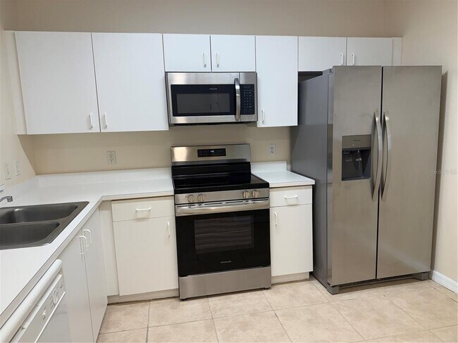 Building Photo - 13208 Villa Vista Dr
