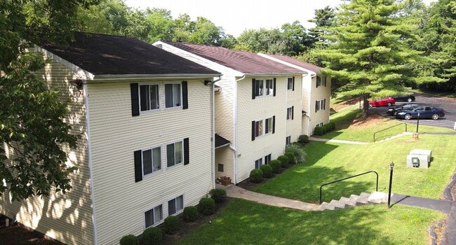 Foto del edificio - 6540 Murray Avenue - 4
