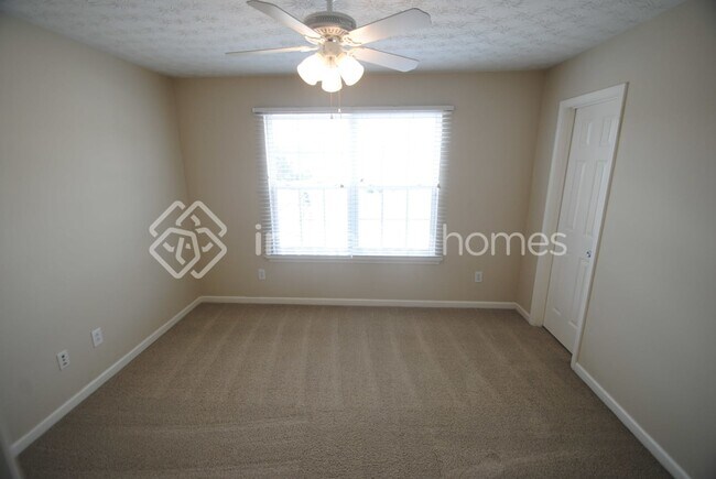 Building Photo - 349 Hiawassee Dr