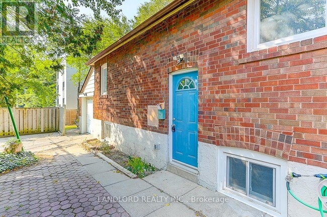 Building Photo - 1206 Broadview Ave