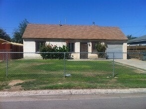 Building Photo - 408 Hayslett Ave