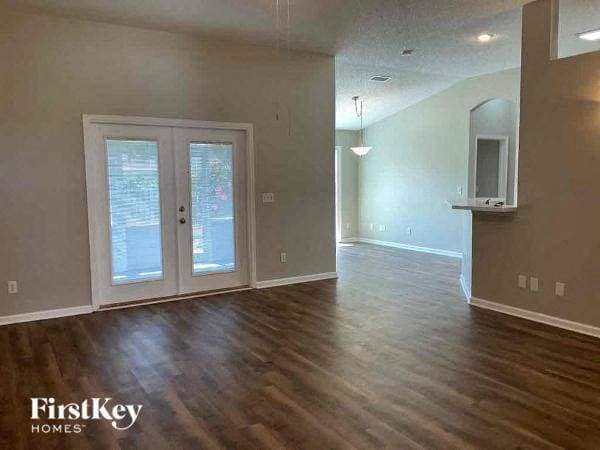 Building Photo - 1560 Walnut Creek Dr