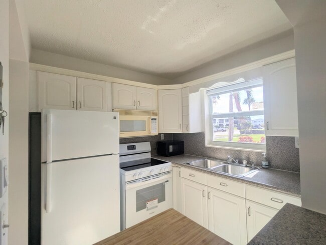 Foto del edificio - 60 Andover C