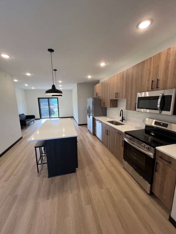 Foto principal - 389 Cleveland Ave S