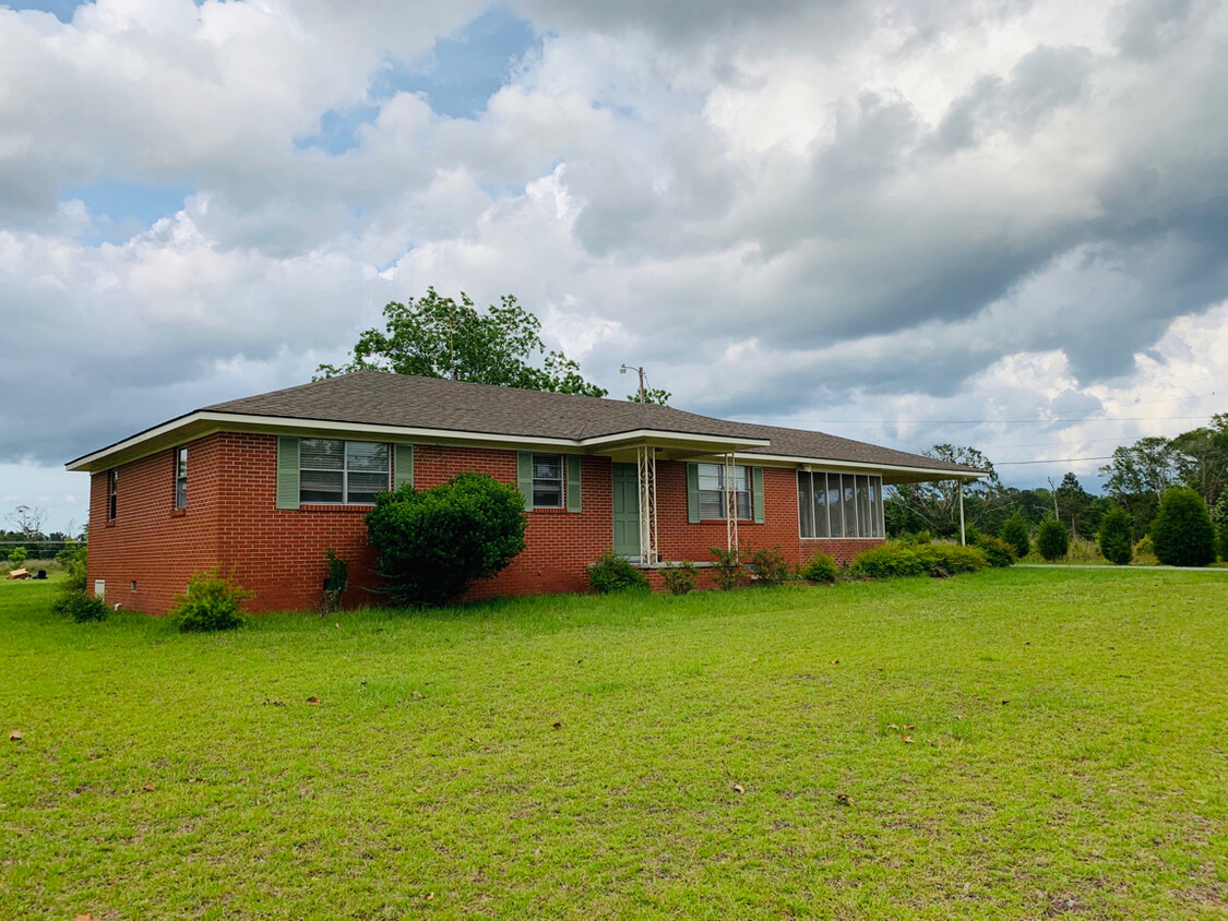 Foto principal - 3300 Pike County Lake Rd