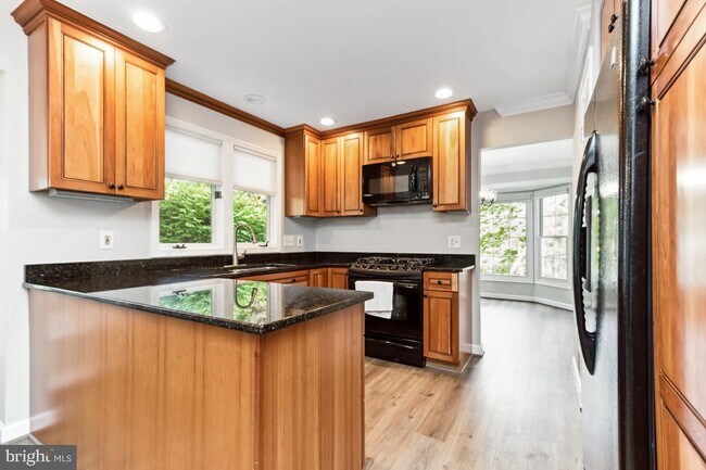 Building Photo - 10173 Strawflower Ln