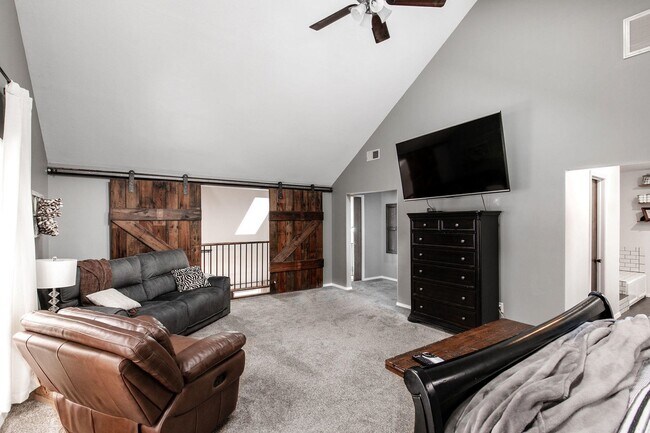 Foto del edificio - 4832 S Crescent Ave