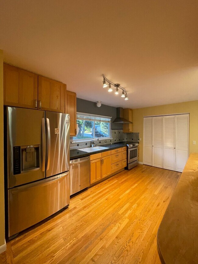 Foto del edificio - Lovely 3 BED / 2 BATH family home in Parkside neighborhood!