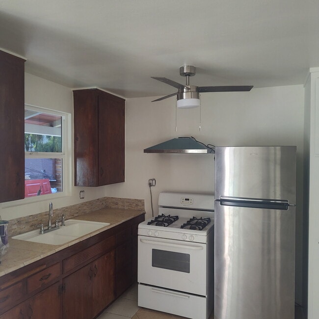 Kitchen - 1249 Franklin St