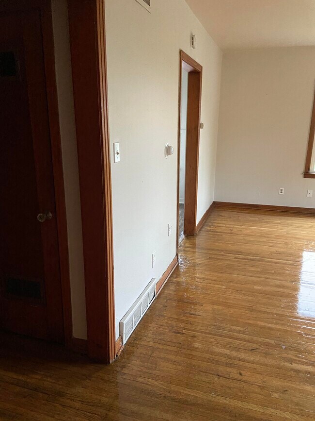 Foto del edificio - 711 28th St