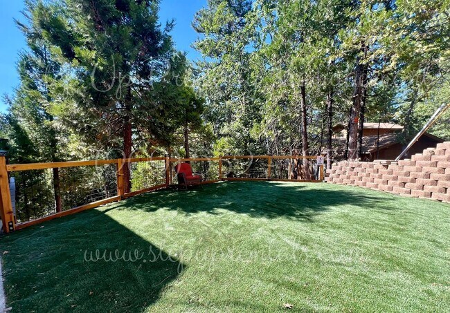 Foto del edificio - Cedar Ridge 3BR/3BA – Modern Luxury in a F...