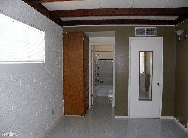 Building Photo - 1 br, 1 bath Apartment - 1038B N Euclid Ave