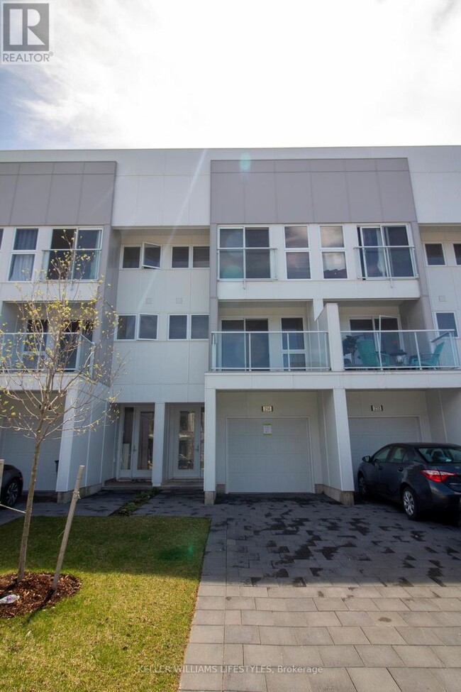 Building Photo - 254-254 Edgevalley Rd
