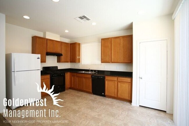Building Photo - Gorgeous 4Bdm 2.5Ba Two-Story Home in Sout...