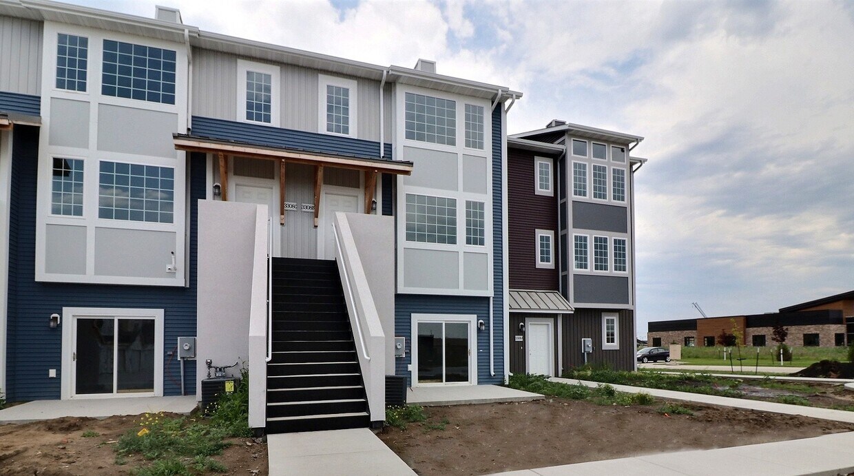 3308 6th Way E, West Fargo, ND 58078 Townhome Rentals in West Fargo