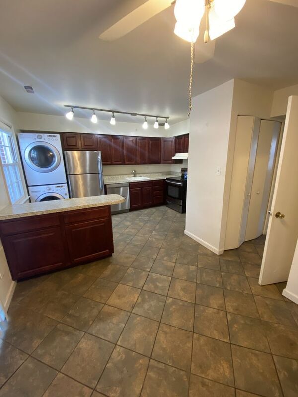 Building Photo - 5519 Walther Ave