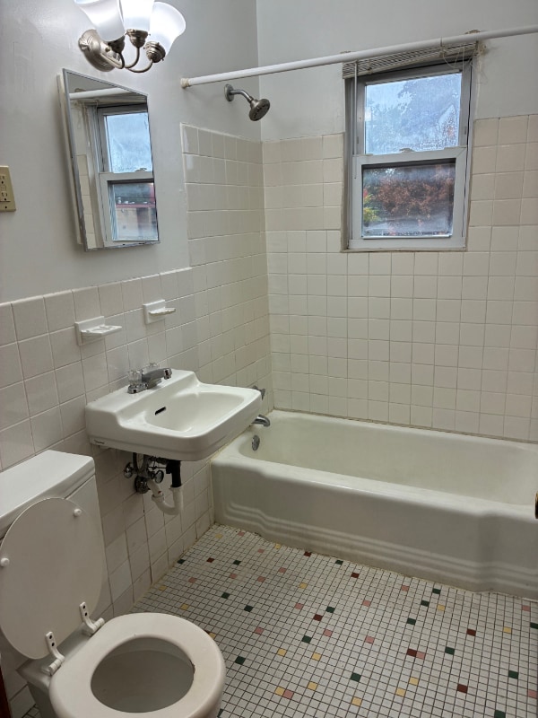 Foto del edificio - 8936 Newton Ave S