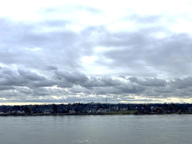 The View - Marina Vista OPEN HOUSE JULY 11th 10-1pm