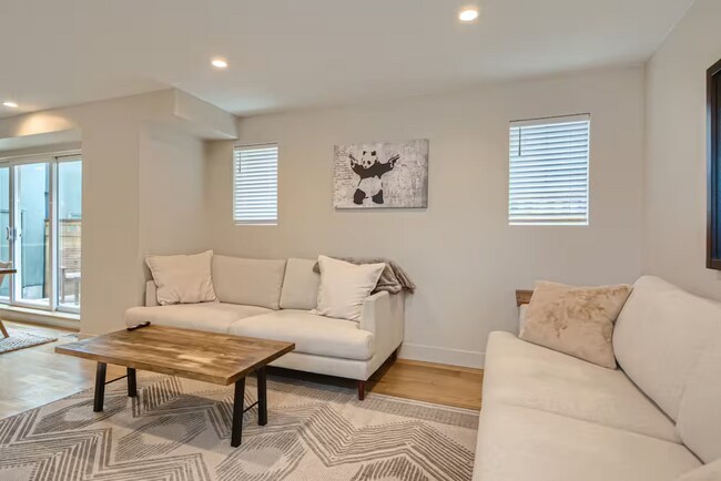 Photo - 1348 Zenobia St Townhome