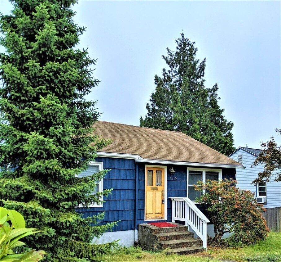 Primary Photo - 2 br, 1 bath House - 7510 34th Ave SW