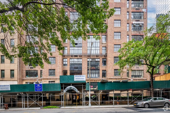 Building Photo - 230 E 50th St