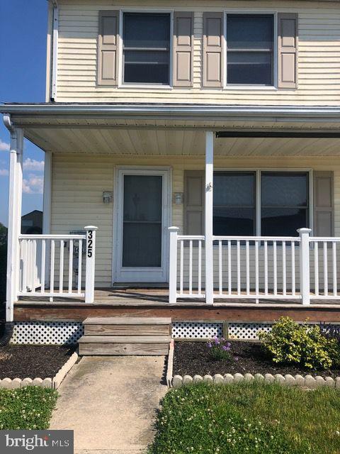 Primary Photo - 325 S Spinnaker Ln