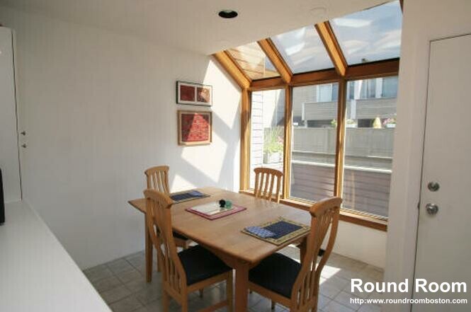 Primary Photo - 17 Fresh Pond Pl