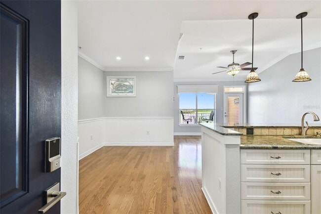 Building Photo - 5000 Culbreath Key Way