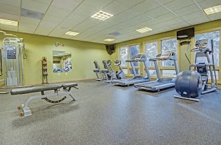 Workout facilities - 18575 SW Century Dr