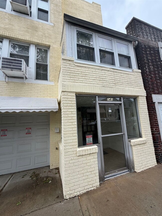 Building Photo - 141 67th St