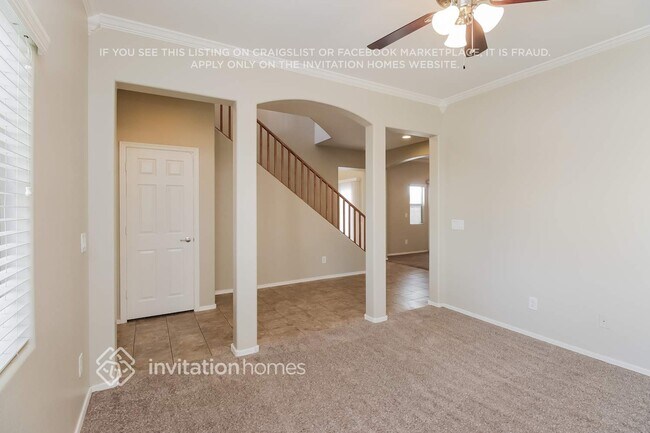 Building Photo - 561 N Ranger Trail