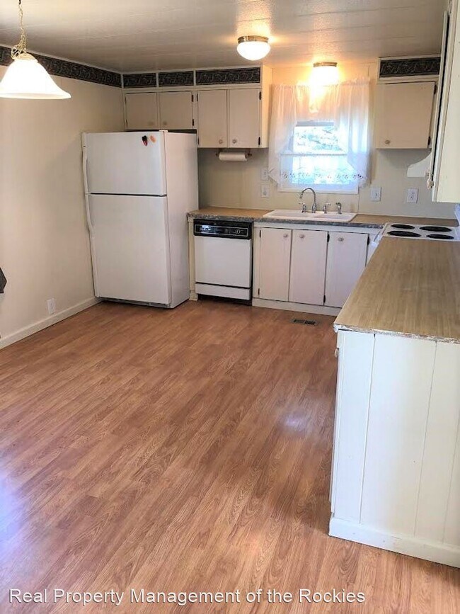 Building Photo - 3 br, 1 bath House - 7615 N County Road 19