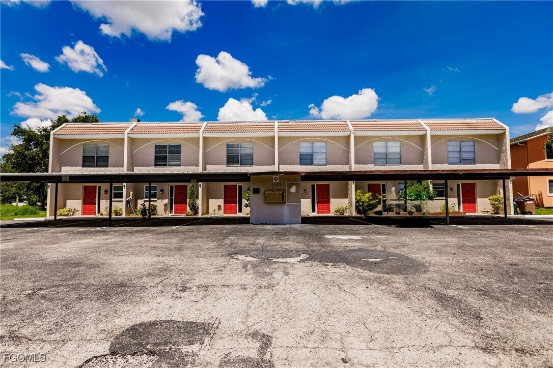 Foto principal - 1123 SW 48th Terrace