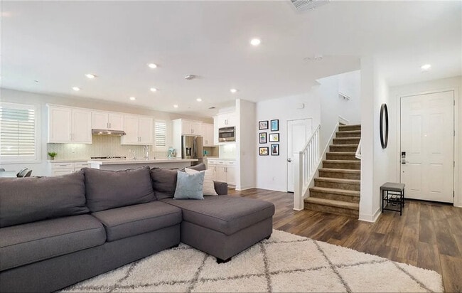 Foto del edificio - 12329 Primrose Ave