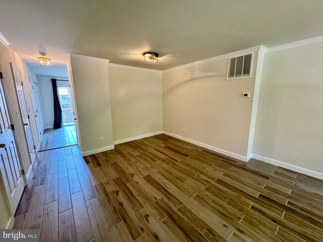 Foto del edificio - 4878 10th St S