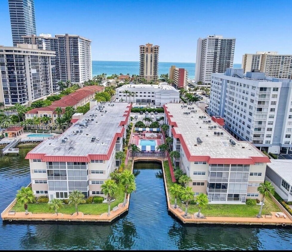 Primary Photo - 2097 S Ocean Dr