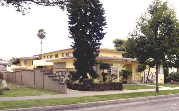 Foto del edificio - 13802 Ramona Dr