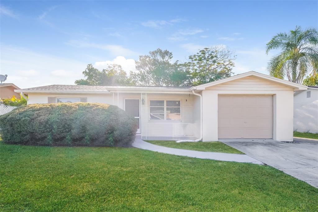 Foto principal - 1050 Normandy Blvd