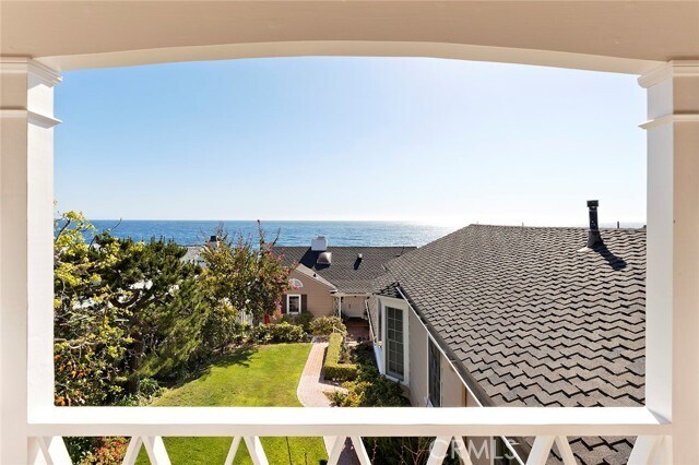 Building Photo - 1259 Cliff Dr