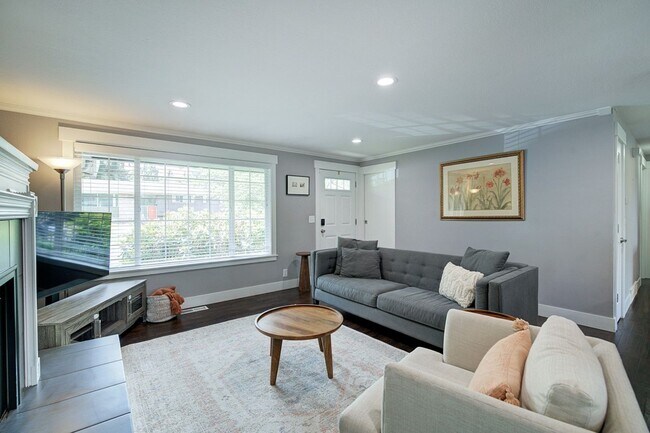 Foto del edificio - 5bd/2.5ba Edmonds Home
