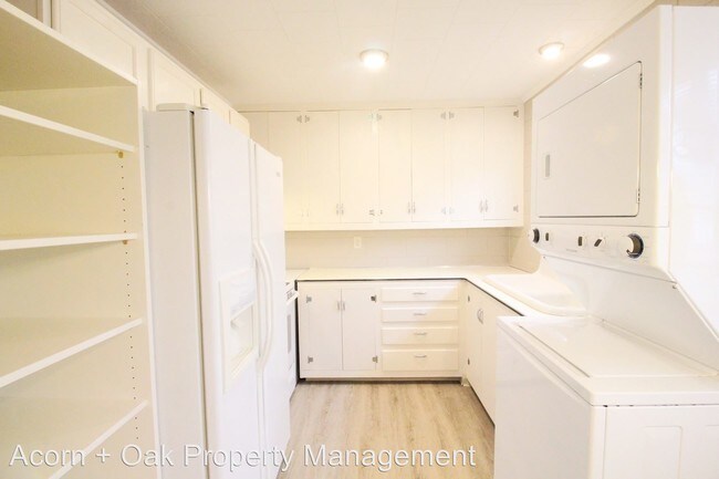 Foto del edificio - 2 br, 1 bath House - 3711 Crabtree Avenue