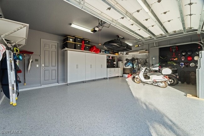 Building Photo - 13884 Luna Dr