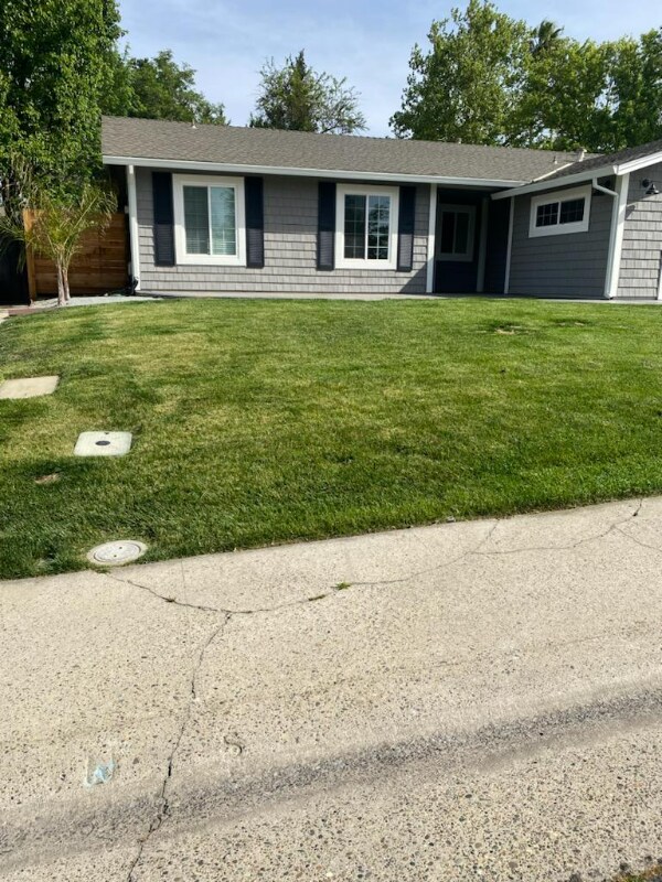 Foto del edificio - 8195 Stacey Hills Dr