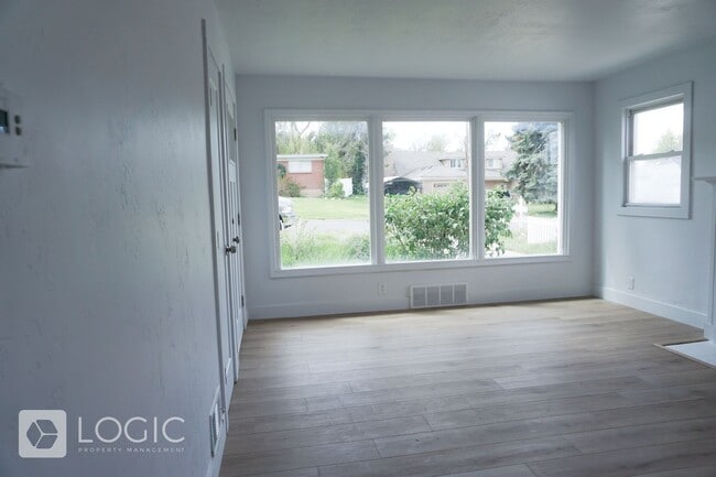 Building Photo - 171 E 3000 S
