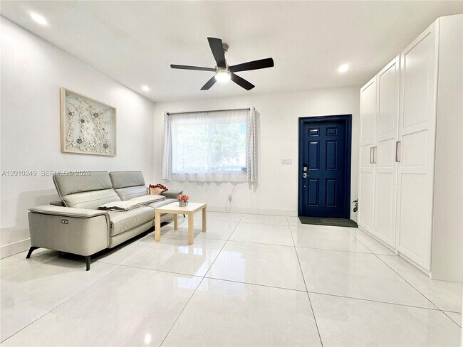 Foto del edificio - 7800 SW 57th Ct