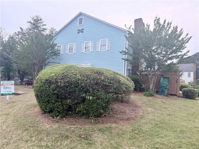 Foto del edificio - 6004 Green Yard Way